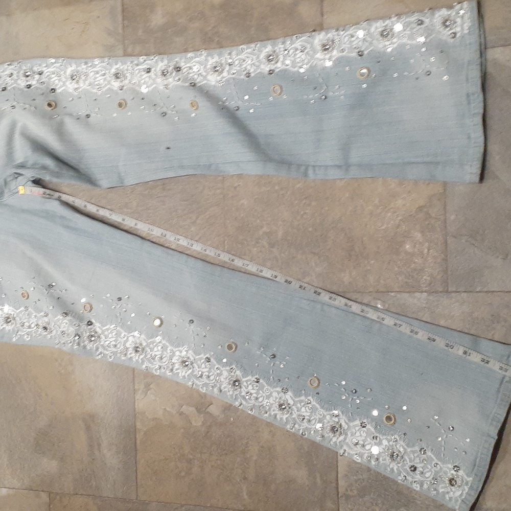 Sport & Casual Style Heavily beaded & embellished ladies Jeans. VG cond BLING! - Picture 15 of 16